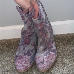 COPY - Floral ankle booties